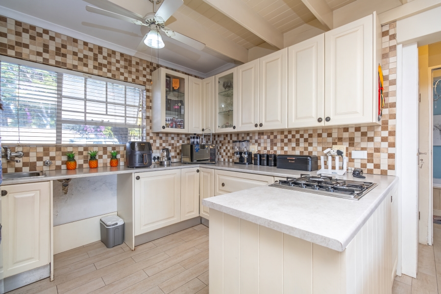 3 Bedroom Property for Sale in Broadacres Gauteng