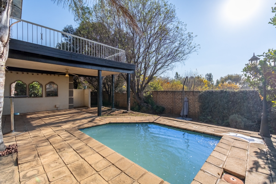 3 Bedroom Property for Sale in Broadacres Gauteng