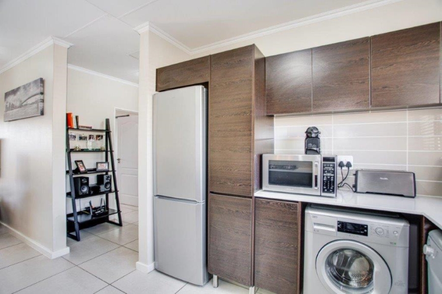 To Let 2 Bedroom Property for Rent in Kyalami Hills Gauteng