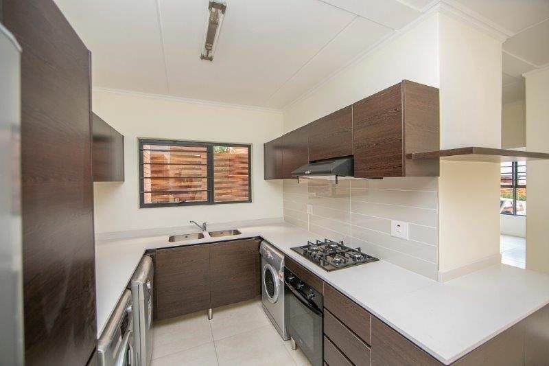To Let 2 Bedroom Property for Rent in Kyalami Hills Gauteng