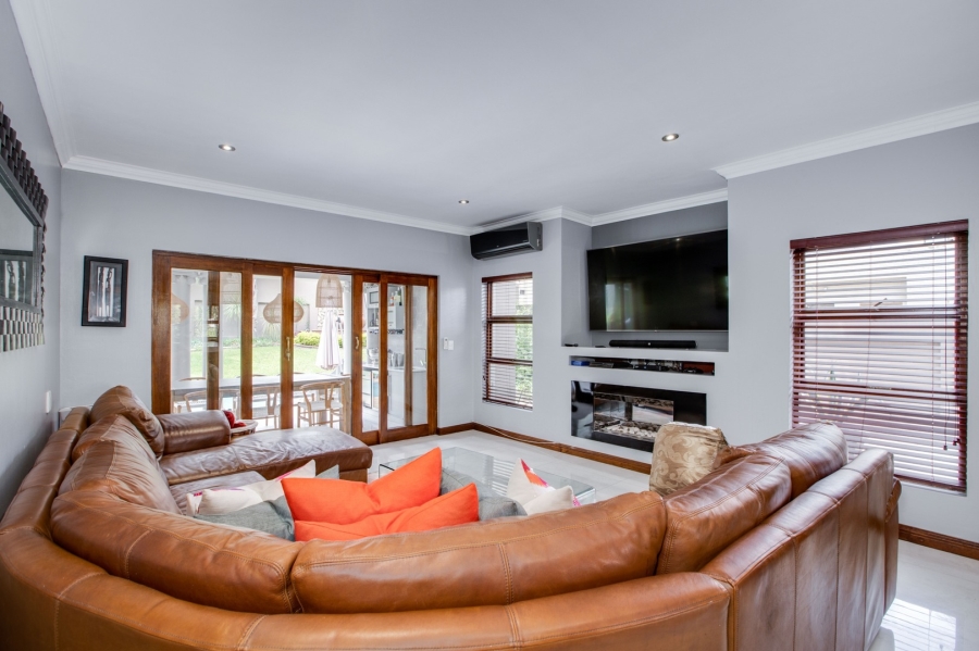 4 Bedroom Property for Sale in Dainfern Valley Gauteng