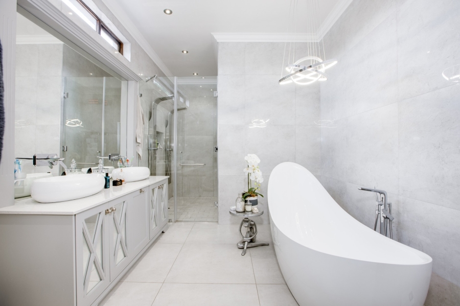 4 Bedroom Property for Sale in Dainfern Valley Gauteng