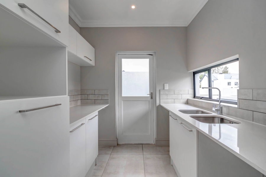 To Let 4 Bedroom Property for Rent in Broadacres Gauteng