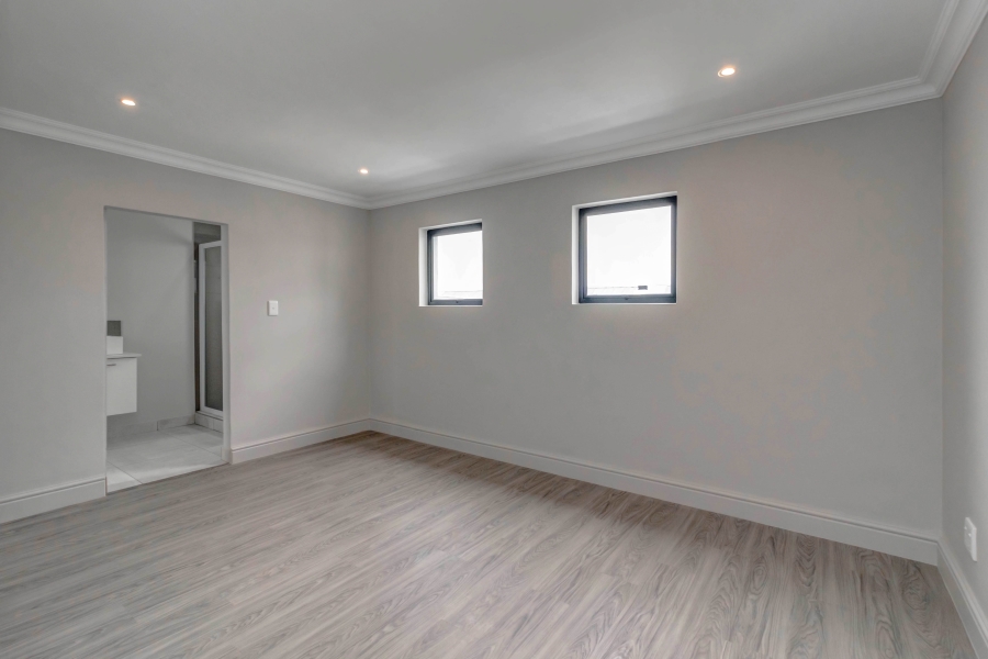 To Let 4 Bedroom Property for Rent in Broadacres Gauteng
