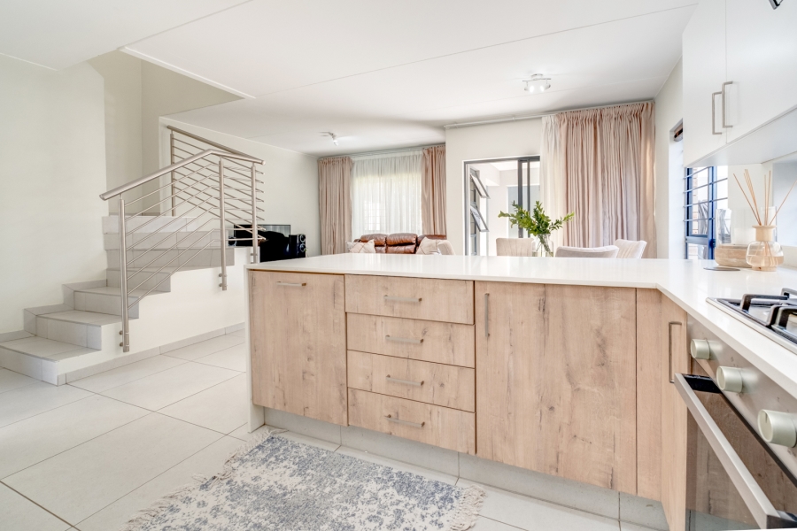 3 Bedroom Property for Sale in Broadacres Gauteng
