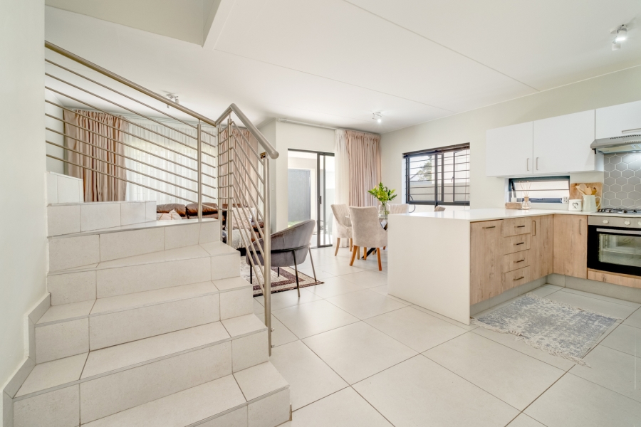 3 Bedroom Property for Sale in Broadacres Gauteng