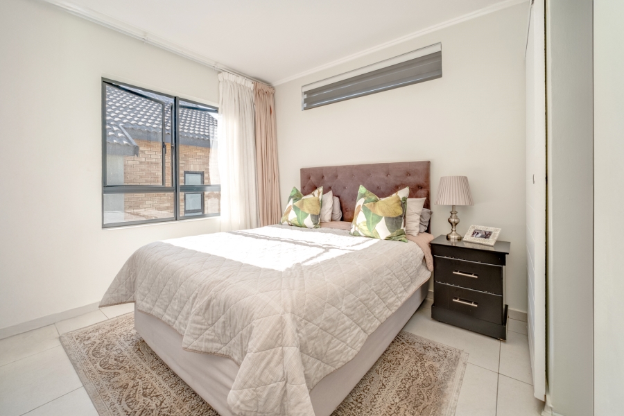 3 Bedroom Property for Sale in Broadacres Gauteng