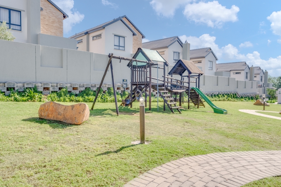 3 Bedroom Property for Sale in Broadacres Gauteng