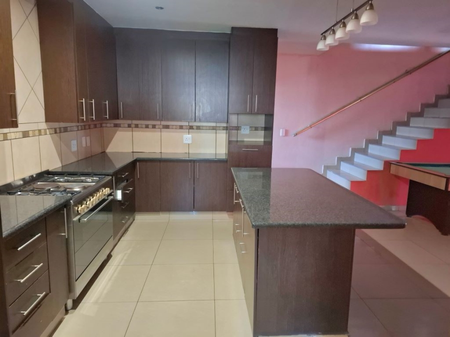 4 Bedroom Property for Sale in Greenhills Gauteng