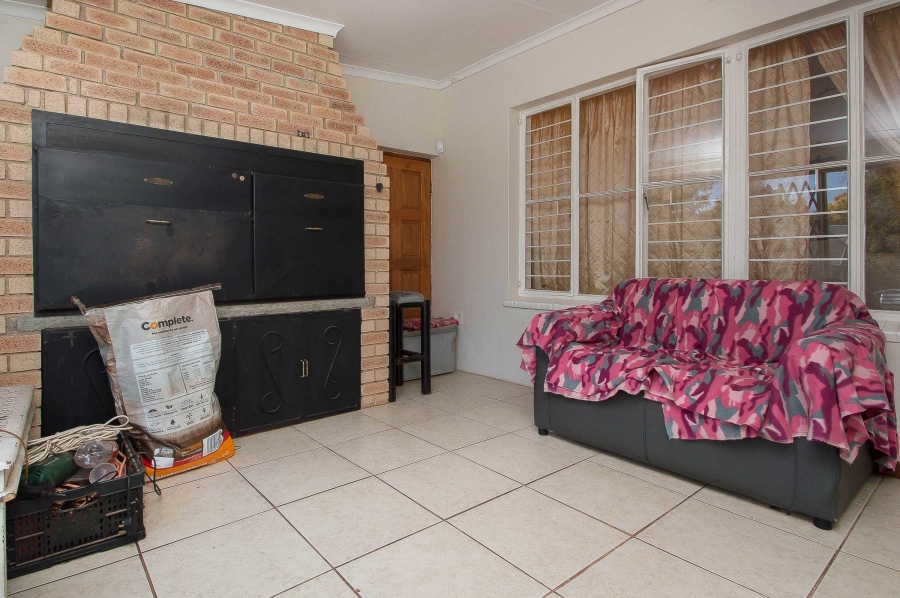 3 Bedroom Property for Sale in Roodekrans Gauteng