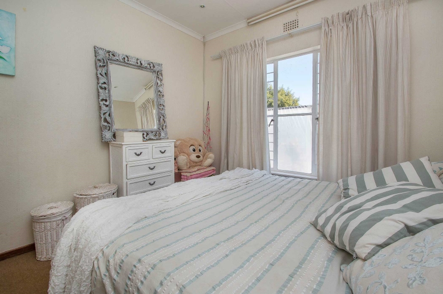 3 Bedroom Property for Sale in Roodekrans Gauteng