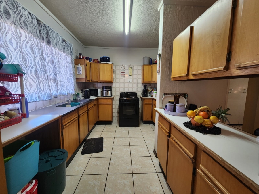 2 Bedroom Property for Sale in Three Rivers Proper Gauteng