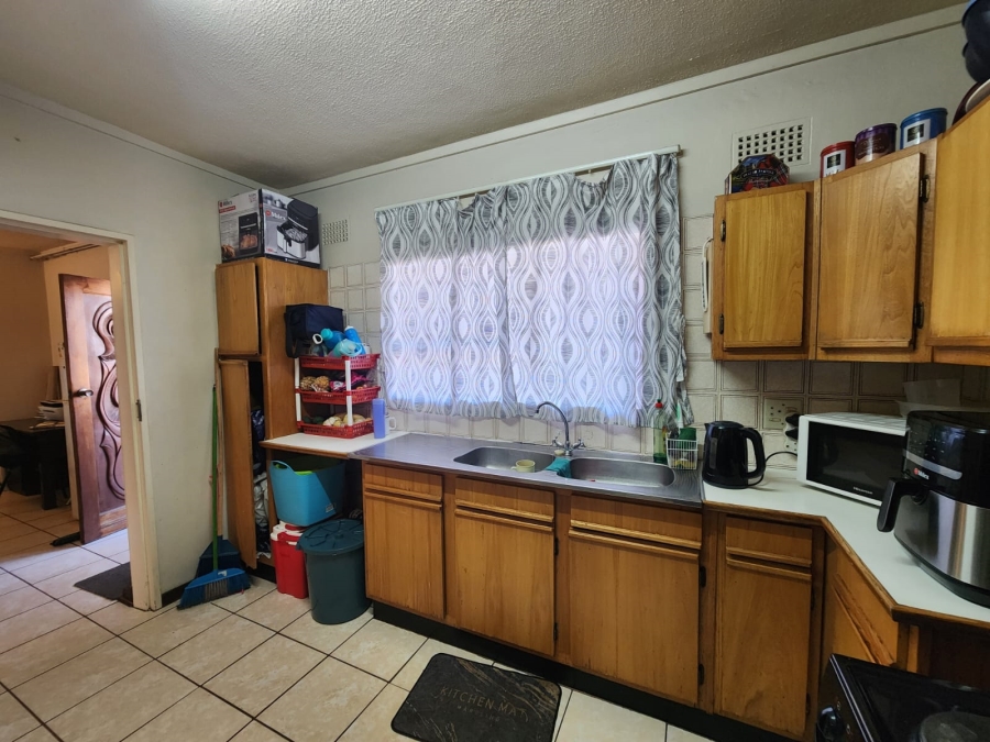 2 Bedroom Property for Sale in Three Rivers Proper Gauteng