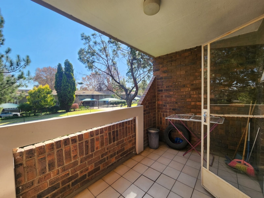 2 Bedroom Property for Sale in Three Rivers Proper Gauteng