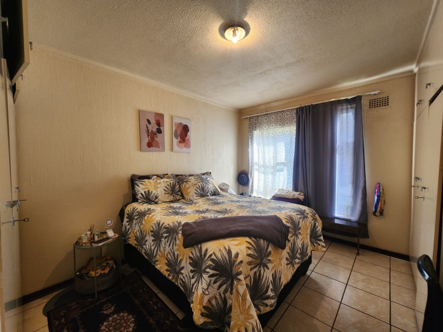 2 Bedroom Property for Sale in Three Rivers Proper Gauteng