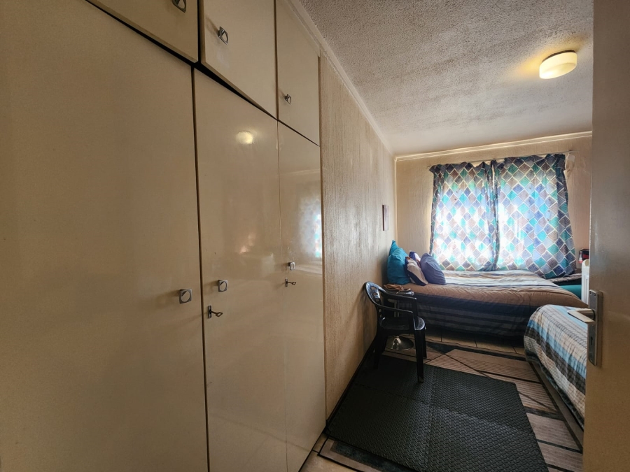 2 Bedroom Property for Sale in Three Rivers Proper Gauteng