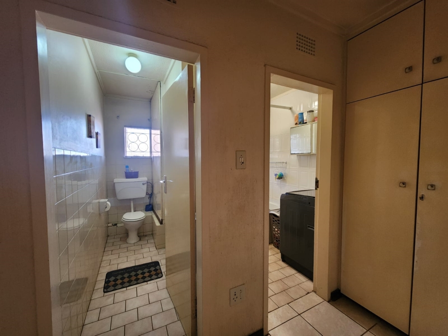 2 Bedroom Property for Sale in Three Rivers Proper Gauteng