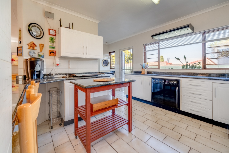 3 Bedroom Property for Sale in Bryanston Gauteng