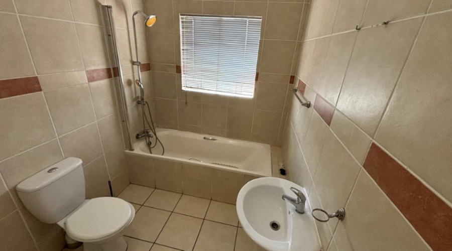 2 Bedroom Property for Sale in Winchester Hills Gauteng