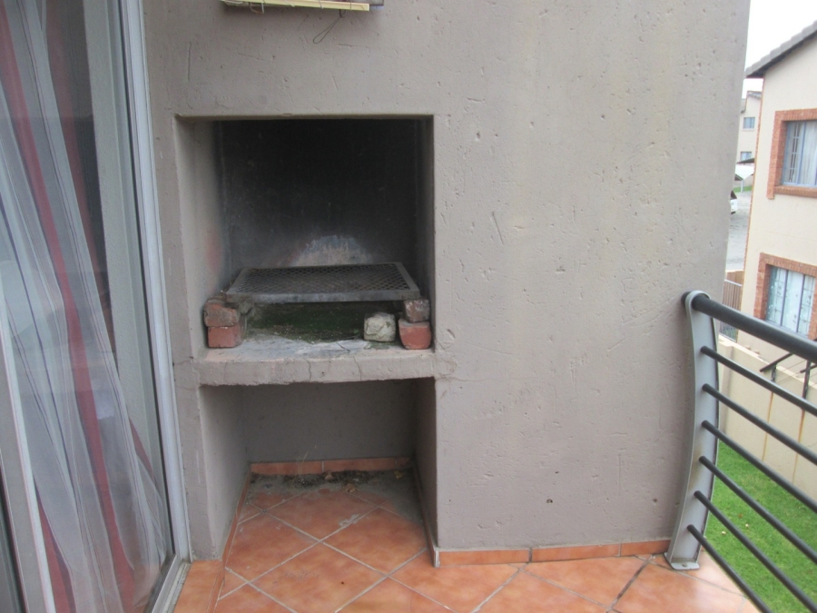 2 Bedroom Property for Sale in Marlands Gauteng