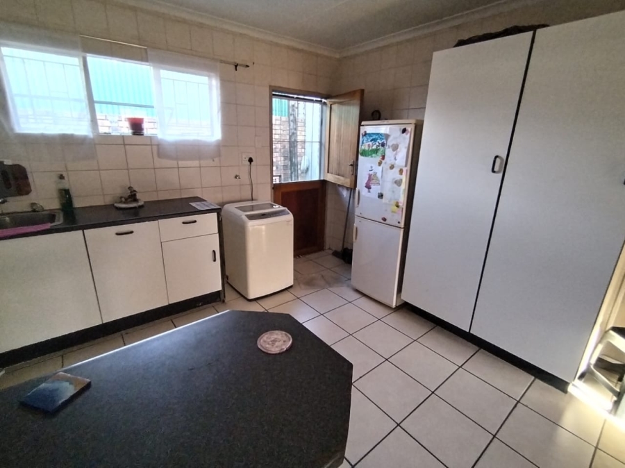 2 Bedroom Property for Sale in Brakpan Central Gauteng
