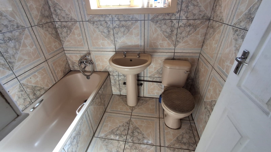 3 Bedroom Property for Sale in East Lynne Gauteng