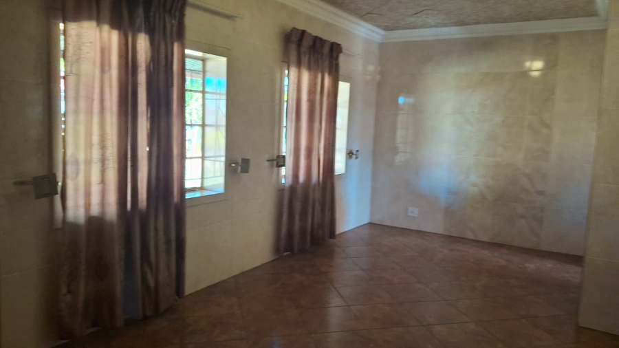 3 Bedroom Property for Sale in East Lynne Gauteng