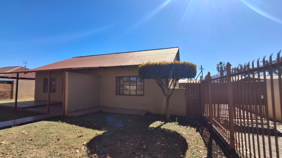 3 Bedroom Property for Sale in East Lynne Gauteng