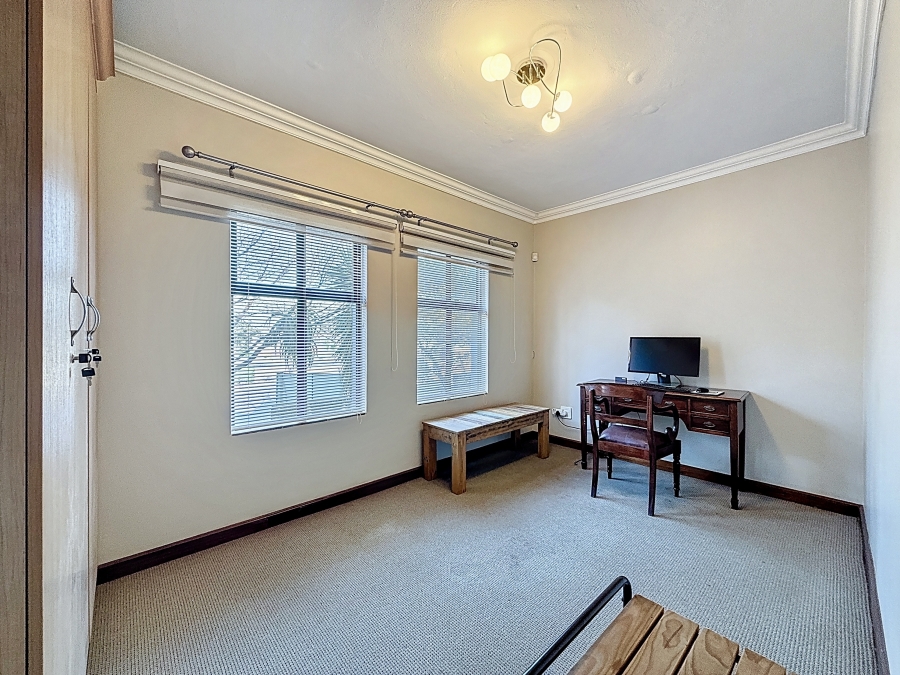 3 Bedroom Property for Sale in Heritage Hill Gauteng