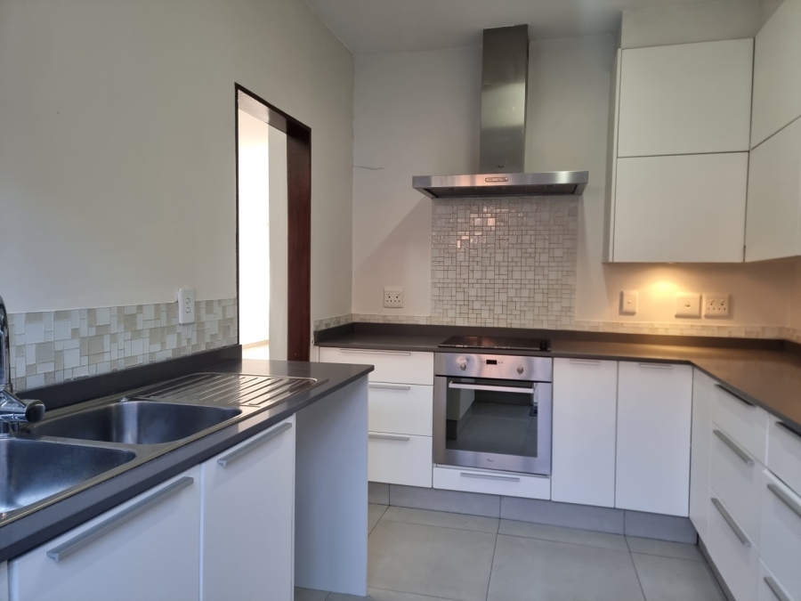 3 Bedroom Property for Sale in Robindale Gauteng
