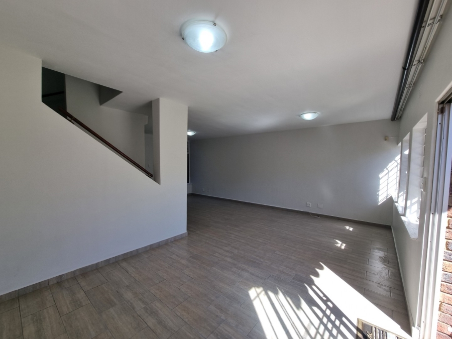 3 Bedroom Property for Sale in Robindale Gauteng