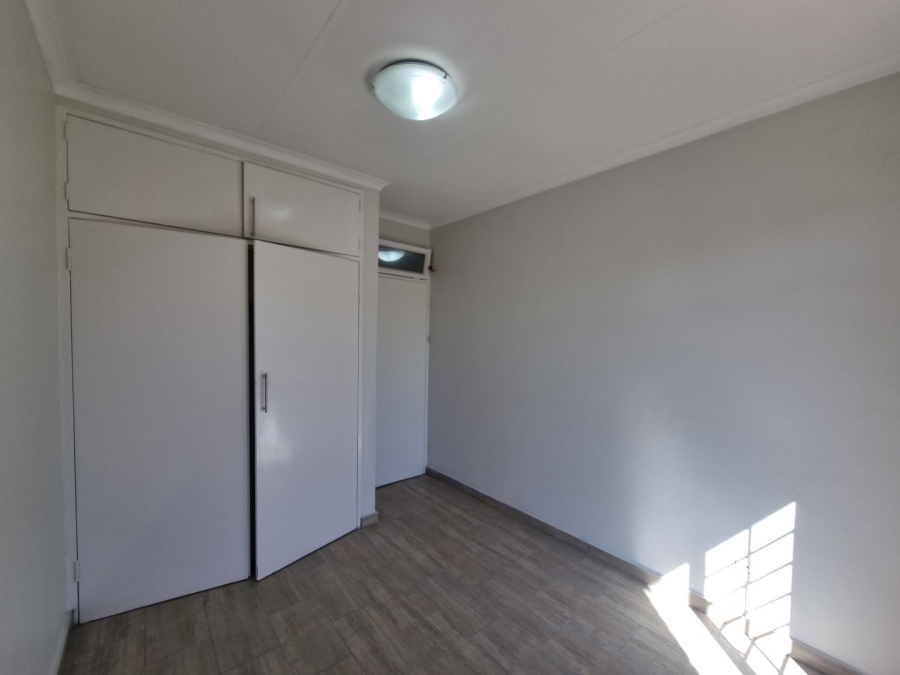 3 Bedroom Property for Sale in Robindale Gauteng