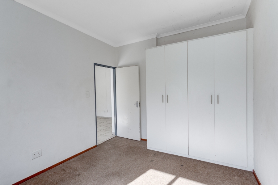 2 Bedroom Property for Sale in Grand Central Gauteng