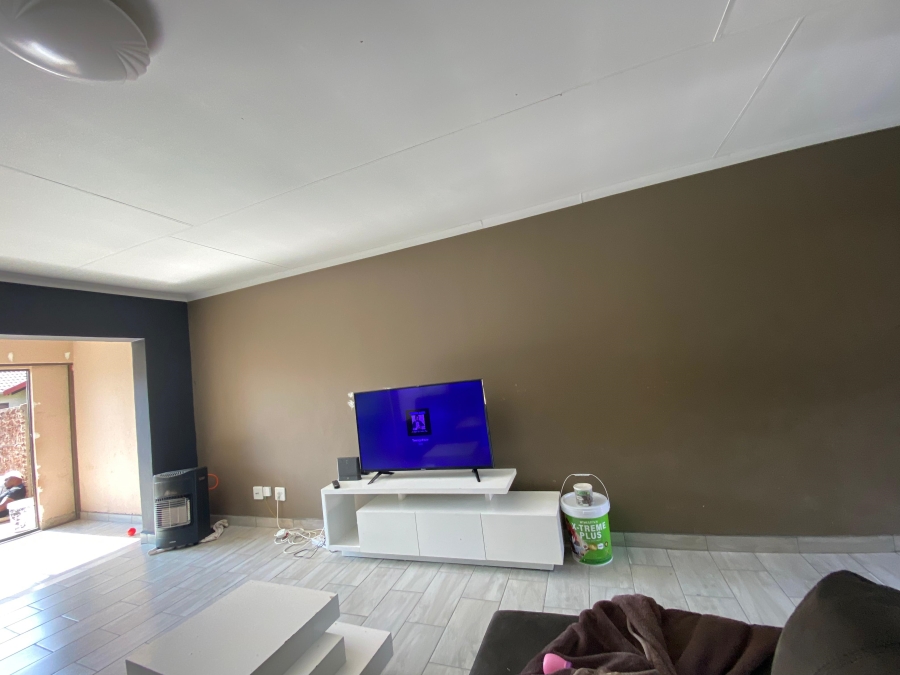 To Let 3 Bedroom Property for Rent in Parkrand Gauteng