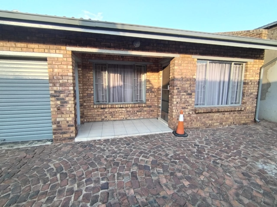 To Let 2 Bedroom Property for Rent in Brakpan Central Gauteng