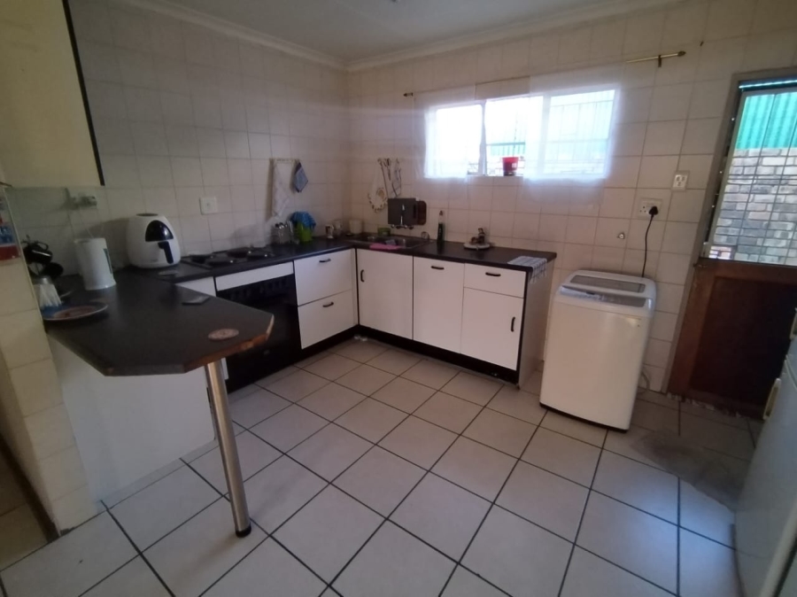 To Let 2 Bedroom Property for Rent in Brakpan Central Gauteng