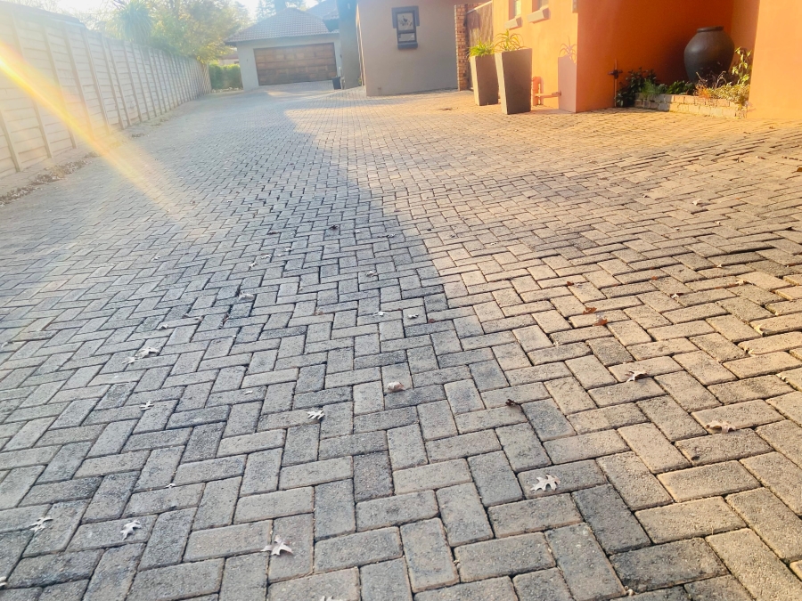 3 Bedroom Property for Sale in Three Rivers Gauteng