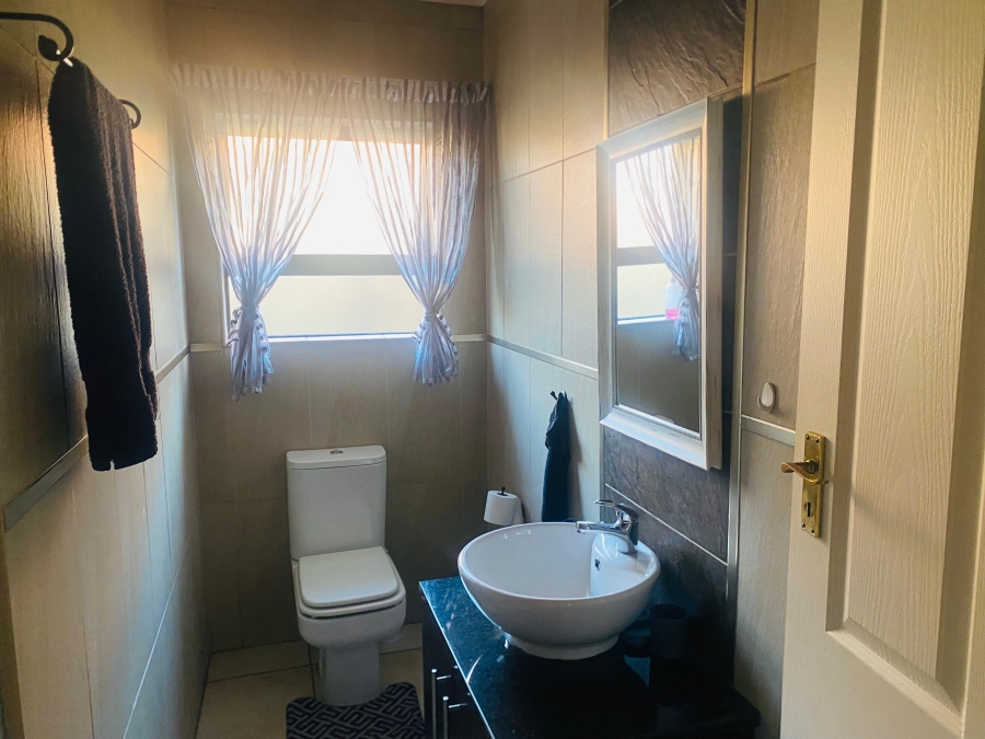 3 Bedroom Property for Sale in Three Rivers Gauteng