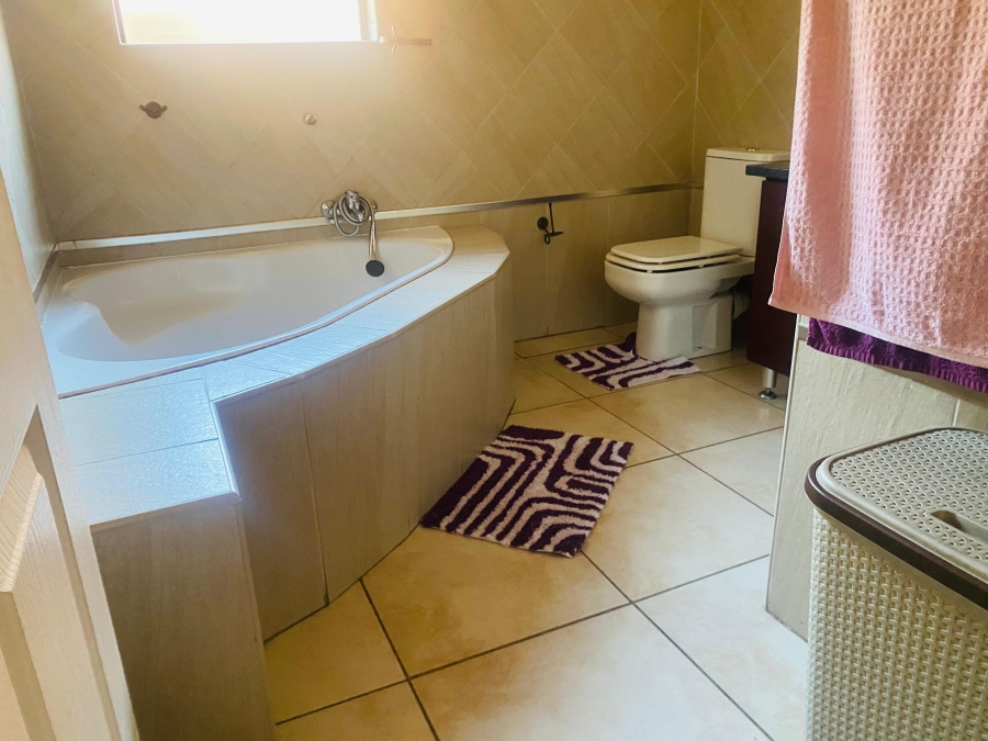 3 Bedroom Property for Sale in Three Rivers Gauteng