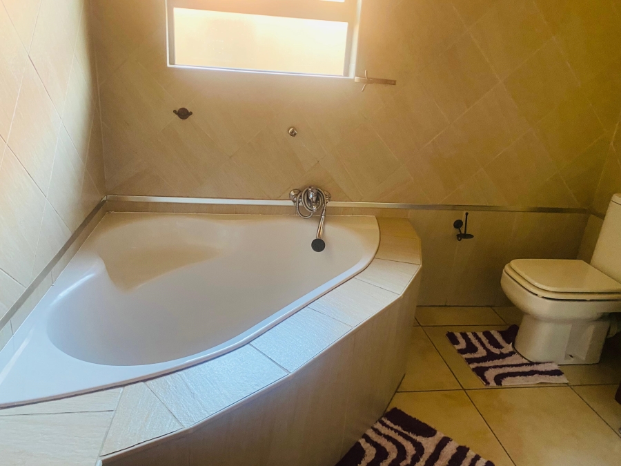 3 Bedroom Property for Sale in Three Rivers Gauteng