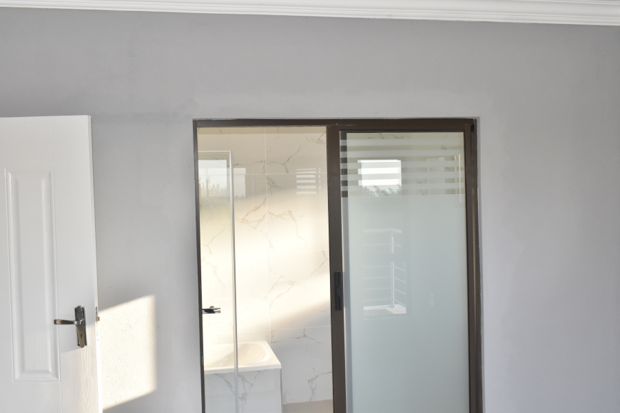 5 Bedroom Property for Sale in Roodepark Eco Estate Gauteng