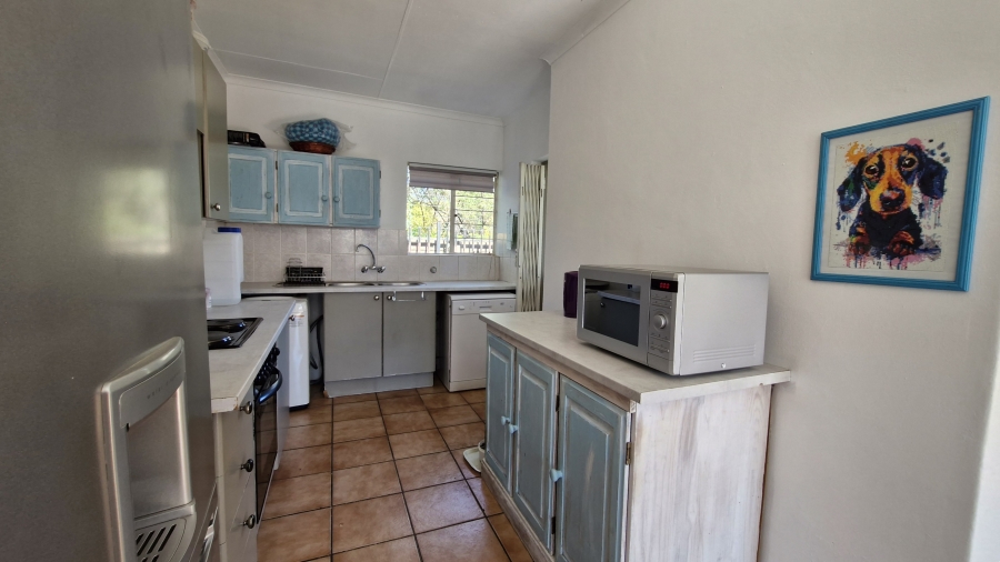 2 Bedroom Property for Sale in Rooihuiskraal North Gauteng