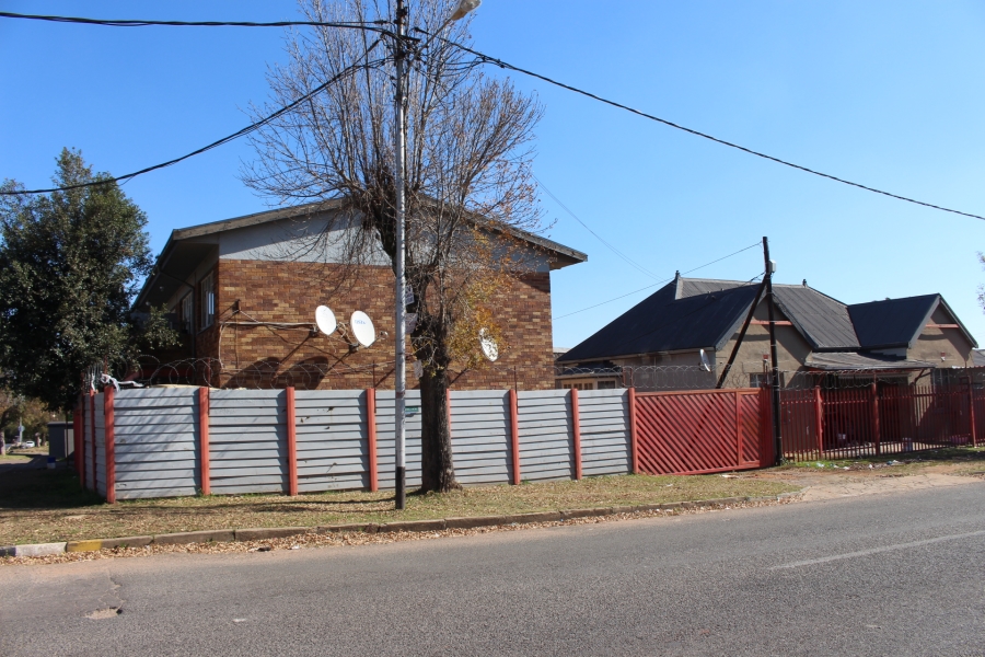 7 Bedroom Property for Sale in Roodepoort Central Gauteng