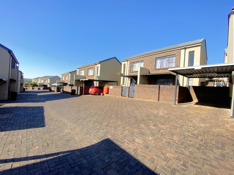 2 Bedroom Property for Sale in Sugar Bush Estate Gauteng