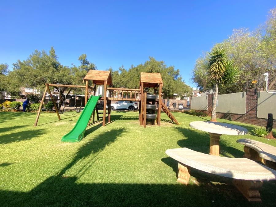 2 Bedroom Property for Sale in Sugar Bush Estate Gauteng