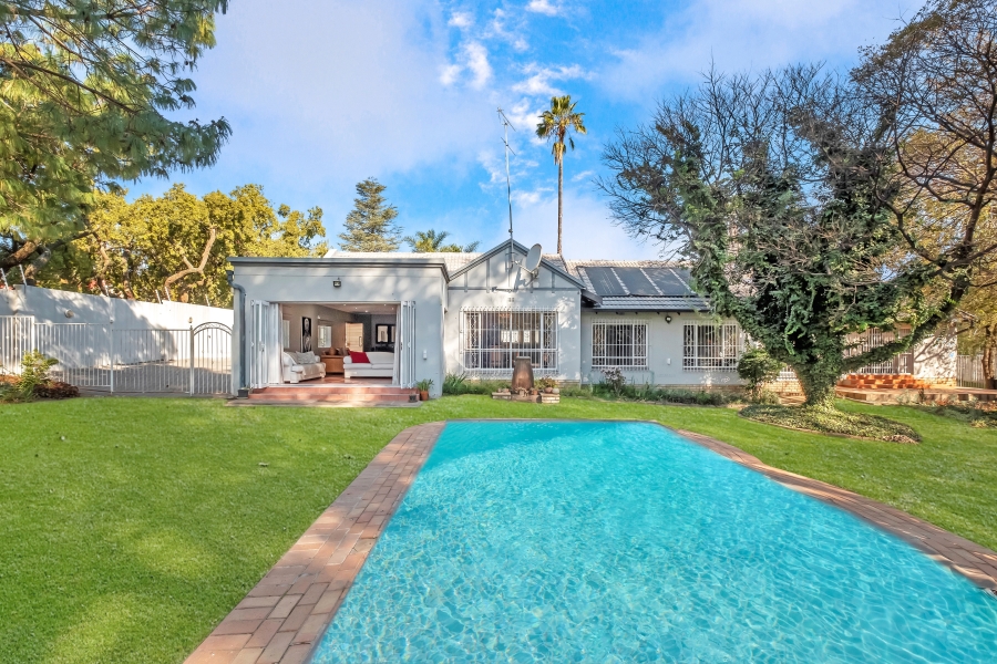 4 Bedroom Property for Sale in Wendywood Gauteng