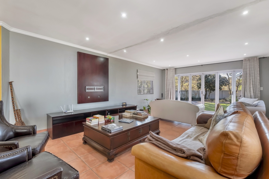 4 Bedroom Property for Sale in Wendywood Gauteng