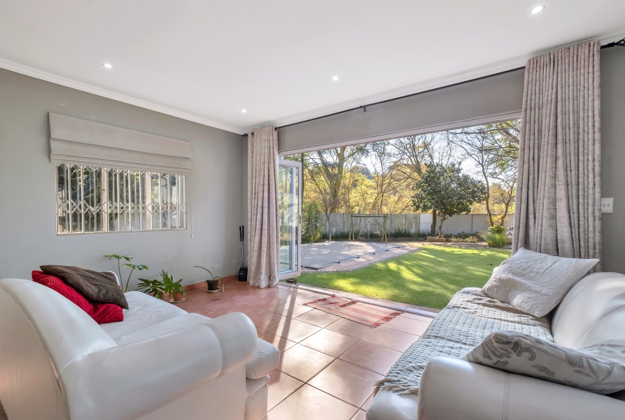 4 Bedroom Property for Sale in Wendywood Gauteng