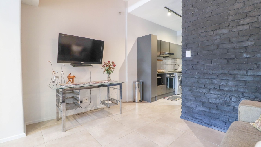 1 Bedroom Property for Sale in Sandown Gauteng