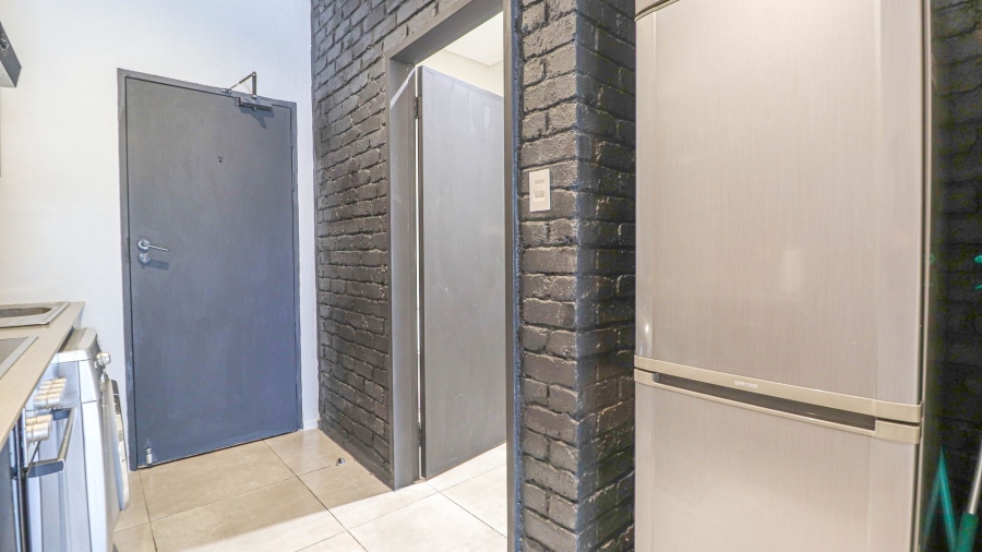 1 Bedroom Property for Sale in Sandown Gauteng